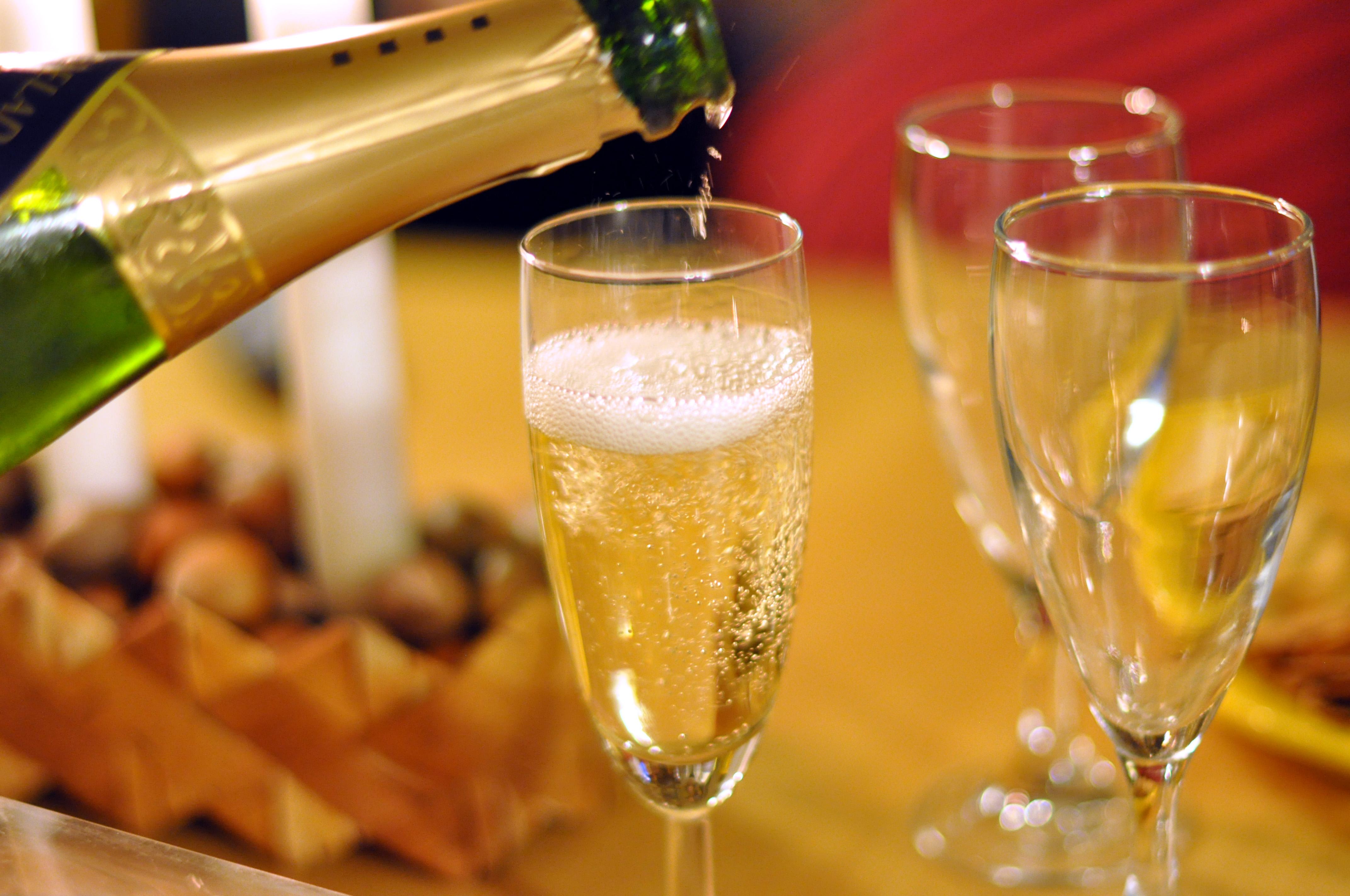 Sparkling wine cava