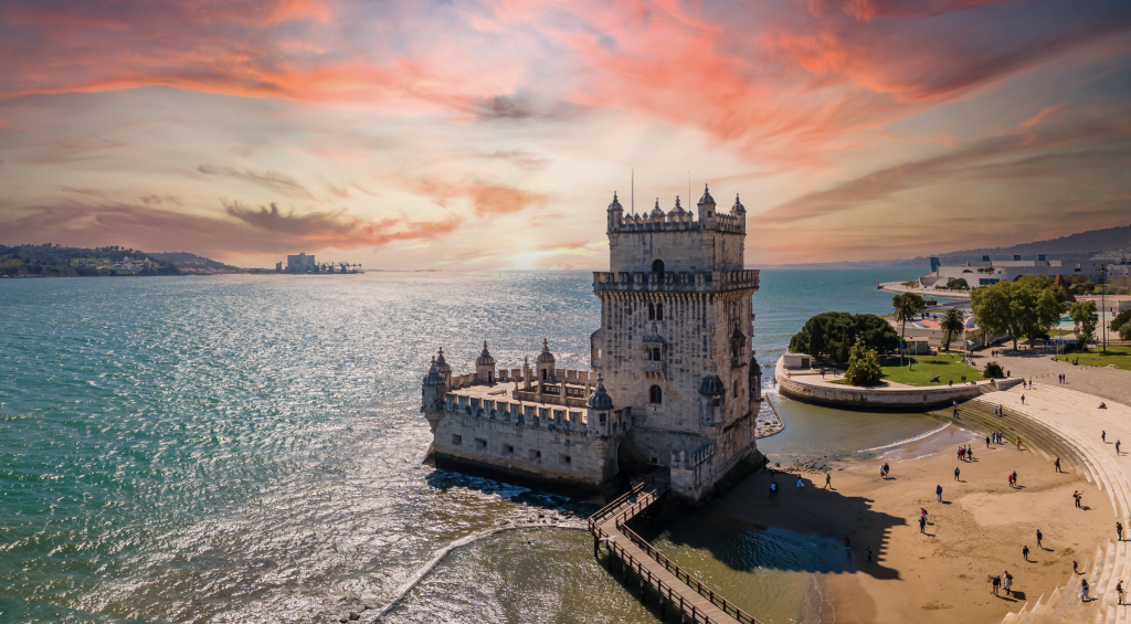 Lisbon Walking Tour, Belém Tower, Tram and Boat Ride