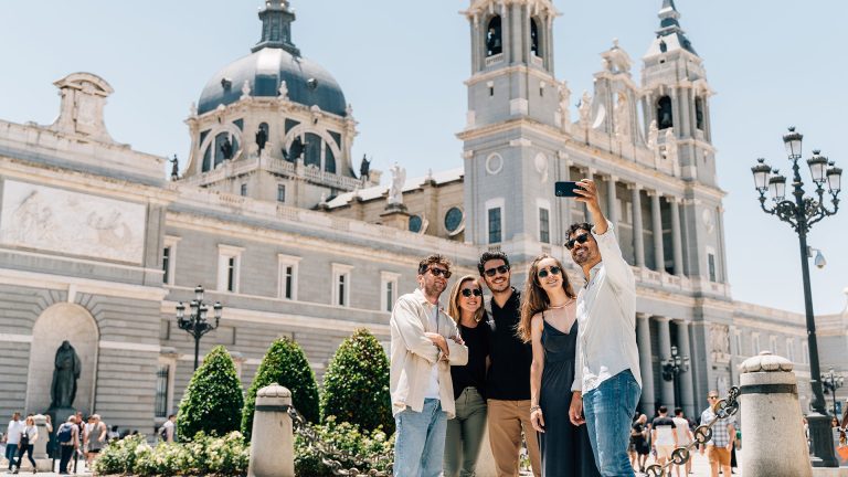 Inspiring Travelers' Lives